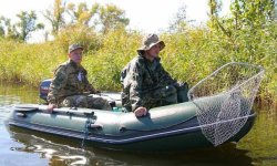 Как выбрать надувную лодку для рыбалки