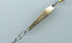 Как привязать блесну к леске на спиннинг